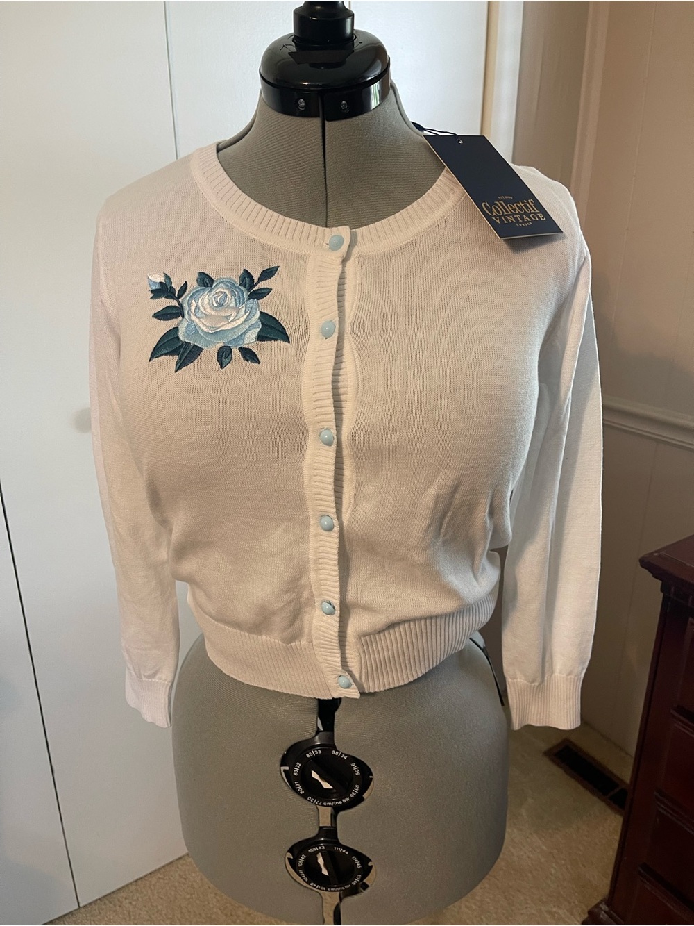 NWT Collectif size L (UK 14, US 10) Jessie Rose embroidered cardigan.